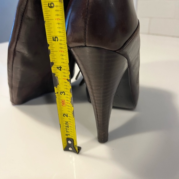 Women’s tall boots from Aldo. Dark brown/ burgundy size 9 - Picture 7 of 12